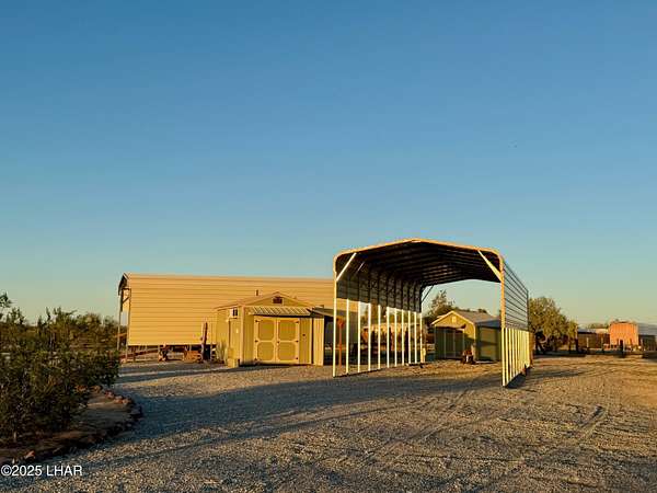 1 Acre of Residential Land for Sale in Bouse, Arizona