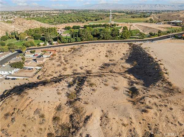 5 Acres of Land for Sale in Victorville, California