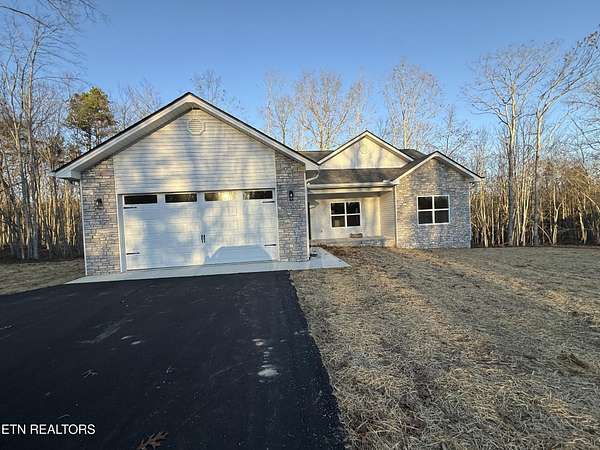 2 Acres of Residential Land with Home for Sale in Jamestown, Tennessee