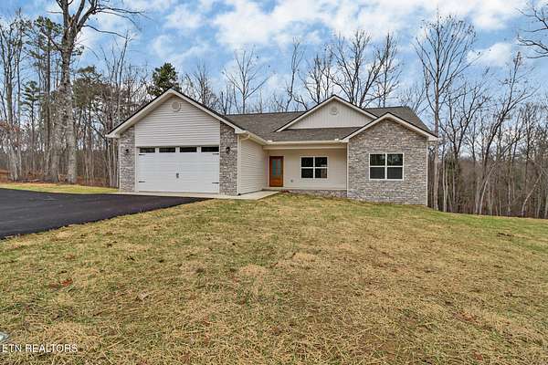 2 Acres of Residential Land with Home for Sale in Jamestown, Tennessee