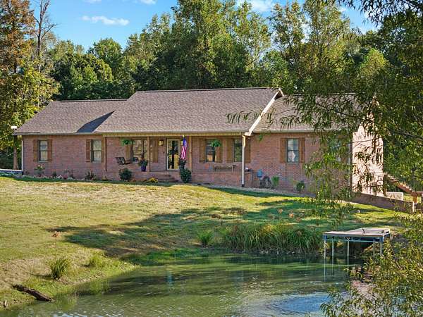 2 Acres of Residential Land with Home for Sale in Cadiz, Kentucky