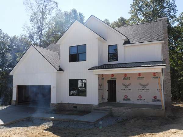 2.36 Acres of Residential Land with Home for Sale in Southside, Tennessee