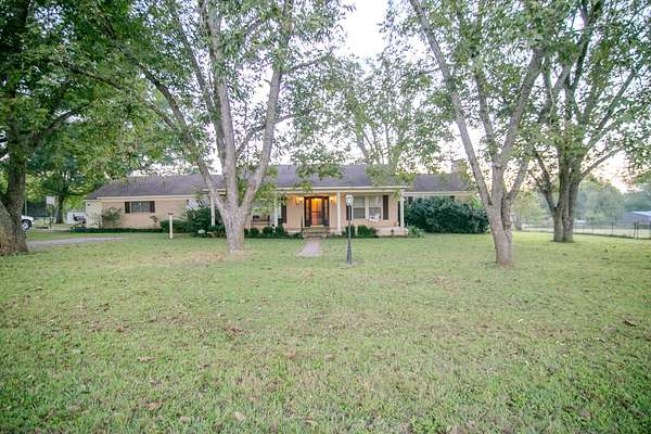2.76 Acres of Land with Home for Sale in Mount Enterprise, Texas