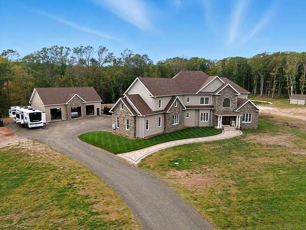 12.7 Acres of Land with Home for Sale in Middletown, Connecticut