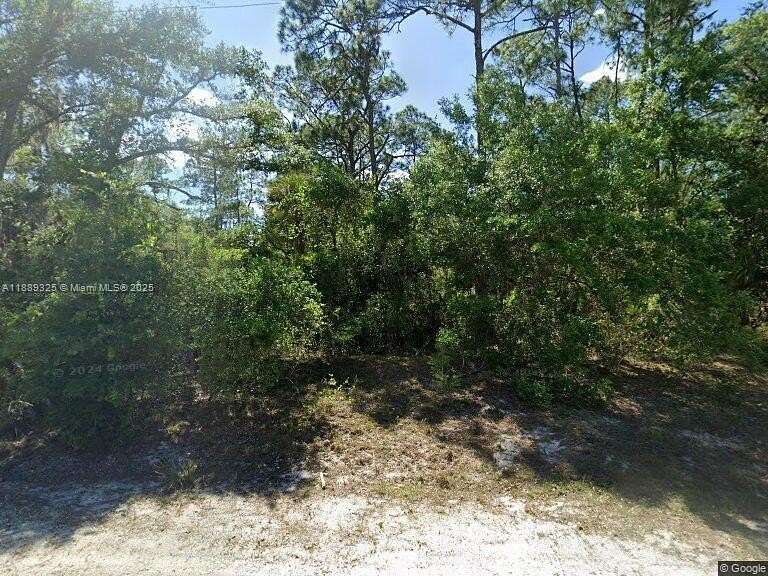 0.5 Acres of Residential Land for Sale in Lehigh Acres, Florida