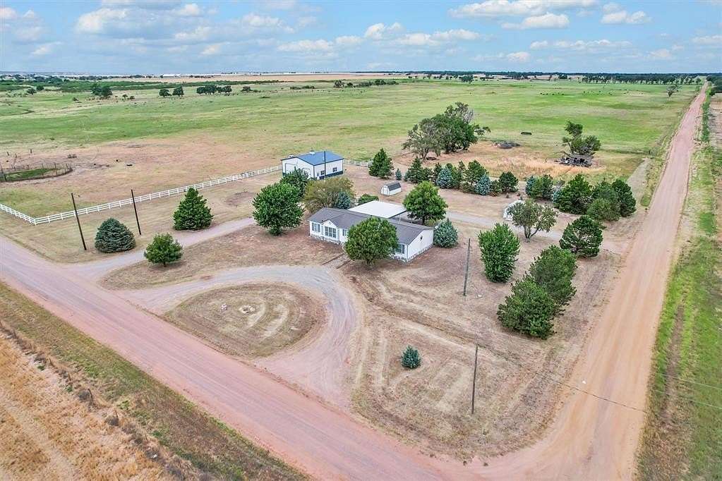2.28 Acres of Residential Land with Home for Sale in Willow, Oklahoma