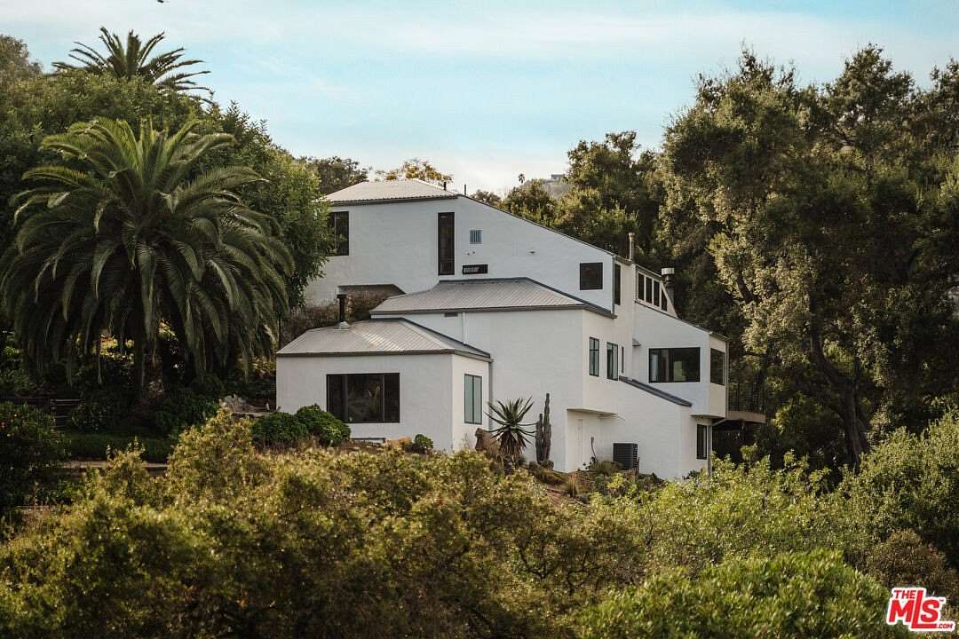 2.3 Acres of Residential Land with Home for Lease in Topanga, California