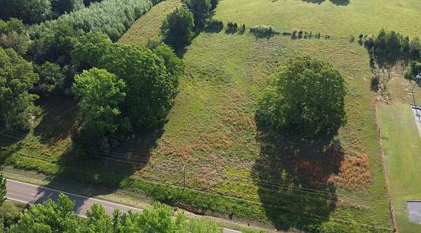 2.5 Acres of Commercial Land for Sale in Coldwater, Mississippi