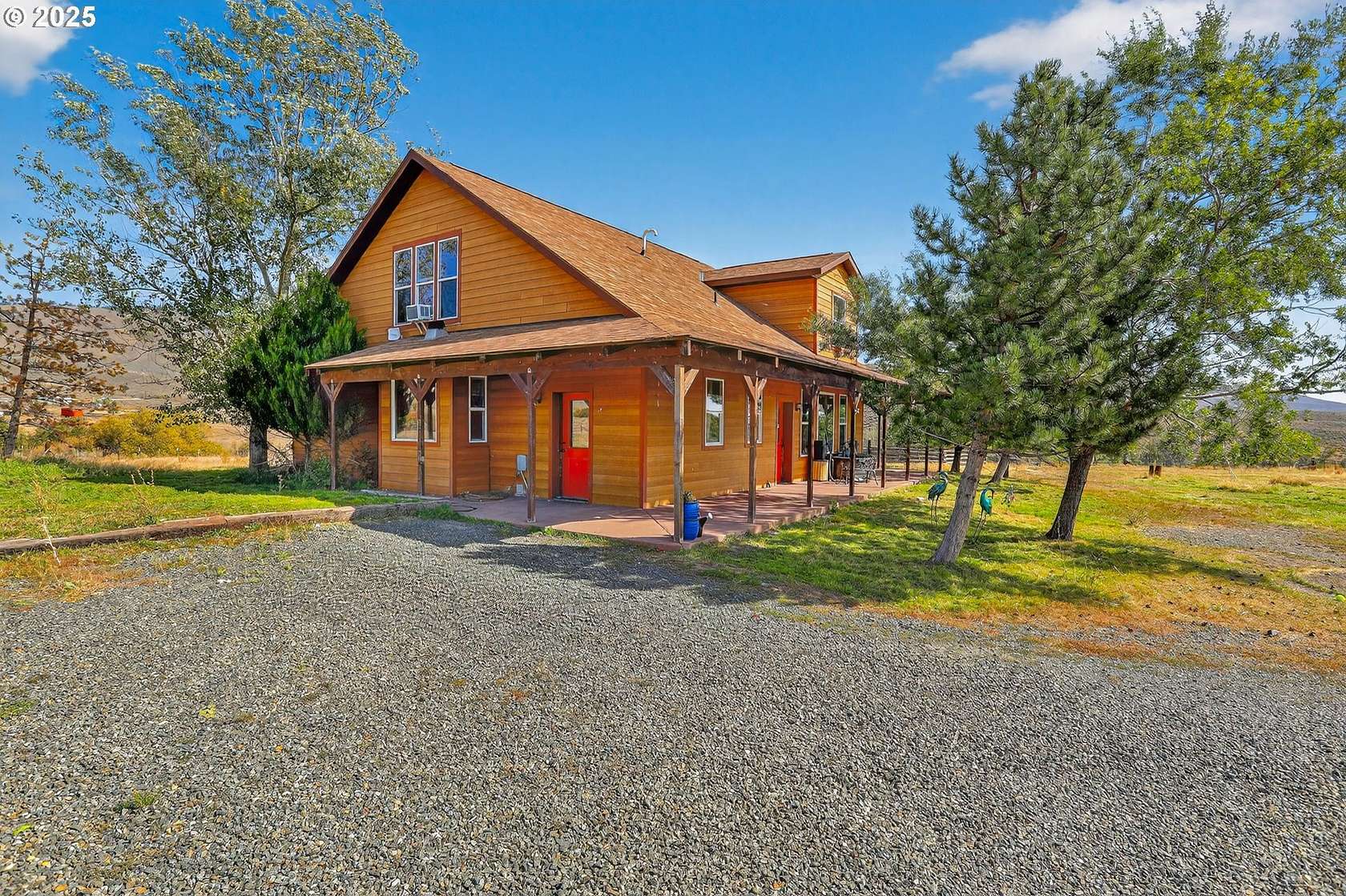 10.3 Acres of Land with Home for Sale in Medical Springs, Oregon