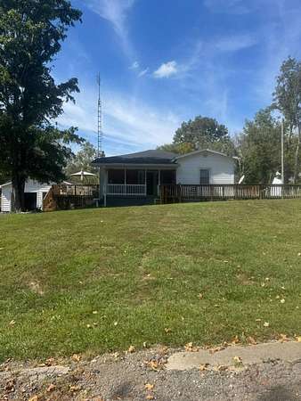 2.5 Acres of Residential Land with Home for Sale in Drakesboro, Kentucky