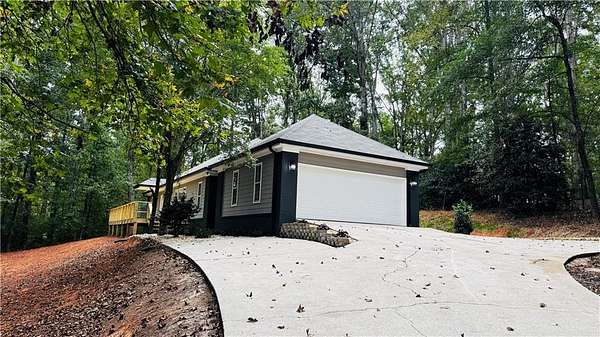 1.58 Acres of Residential Land with Home for Sale in Jefferson, Georgia