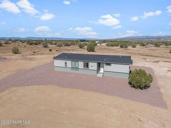 2.23 Acres of Residential Land with Home for Sale in Paulden, Arizona