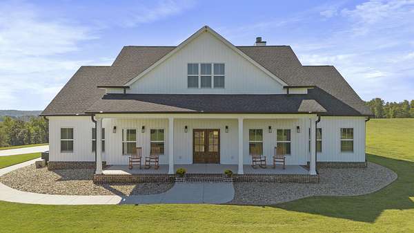 60.3 Acres of Land with Home for Sale in Riceville, Tennessee