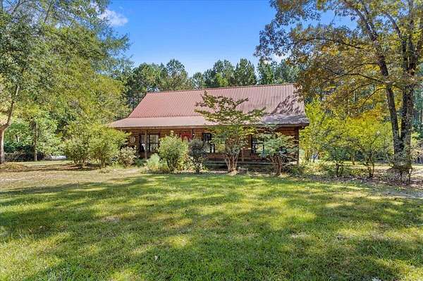 25 Acres of Recreational Land with Home for Sale in Pachuta, Mississippi