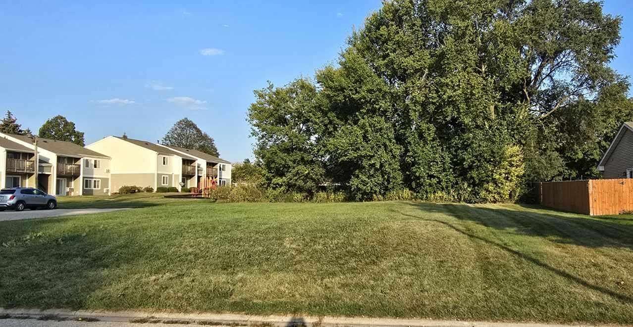 0.3 Acres of Land for Sale in Marengo, Illinois