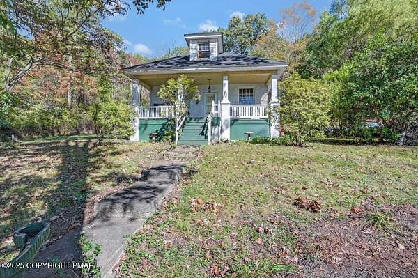 6.2 Acres of Residential Land with Home for Sale in Bartonsville, Pennsylvania