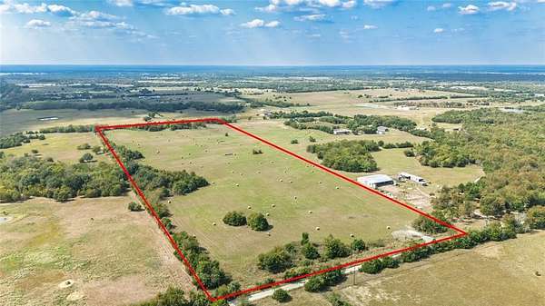 26.5 Acres of Agricultural Land for Sale in Campbell, Texas