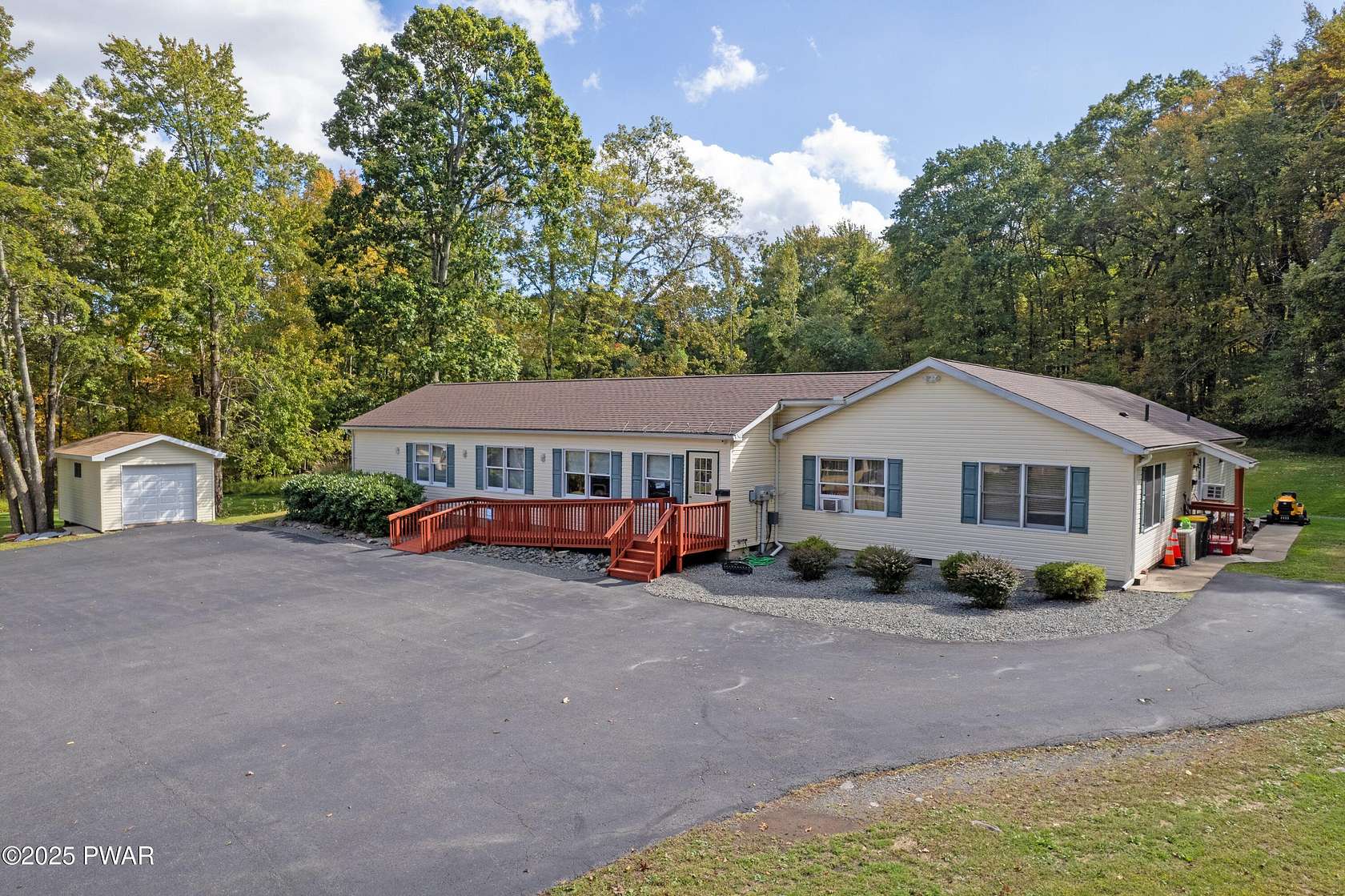 2 Acres of Improved Mixed-Use Land for Sale in Lakeville, Pennsylvania