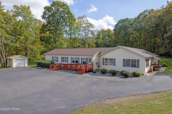 2 Acres of Improved Mixed-Use Land for Sale in Lakeville, Pennsylvania