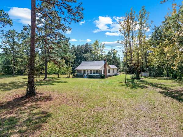 28.6 Acres of Land with Home for Sale in Walterboro, South Carolina