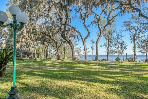 4.58 Acres of Residential Land with Home for Sale in Crescent City, Florida