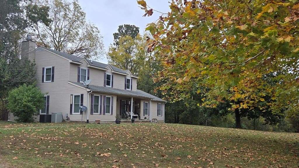 5.16 Acres of Residential Land with Home for Sale in Springville, Tennessee