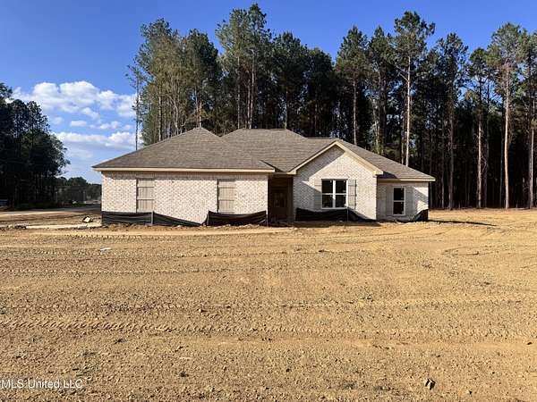 2.67 Acres of Residential Land with Home for Sale in Brandon, Mississippi