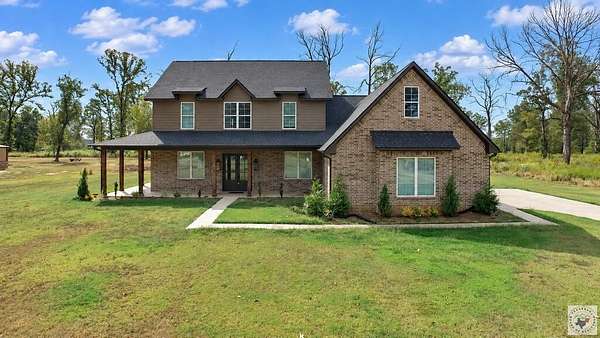 2 Acres of Land with Home for Sale in Texarkana, Texas