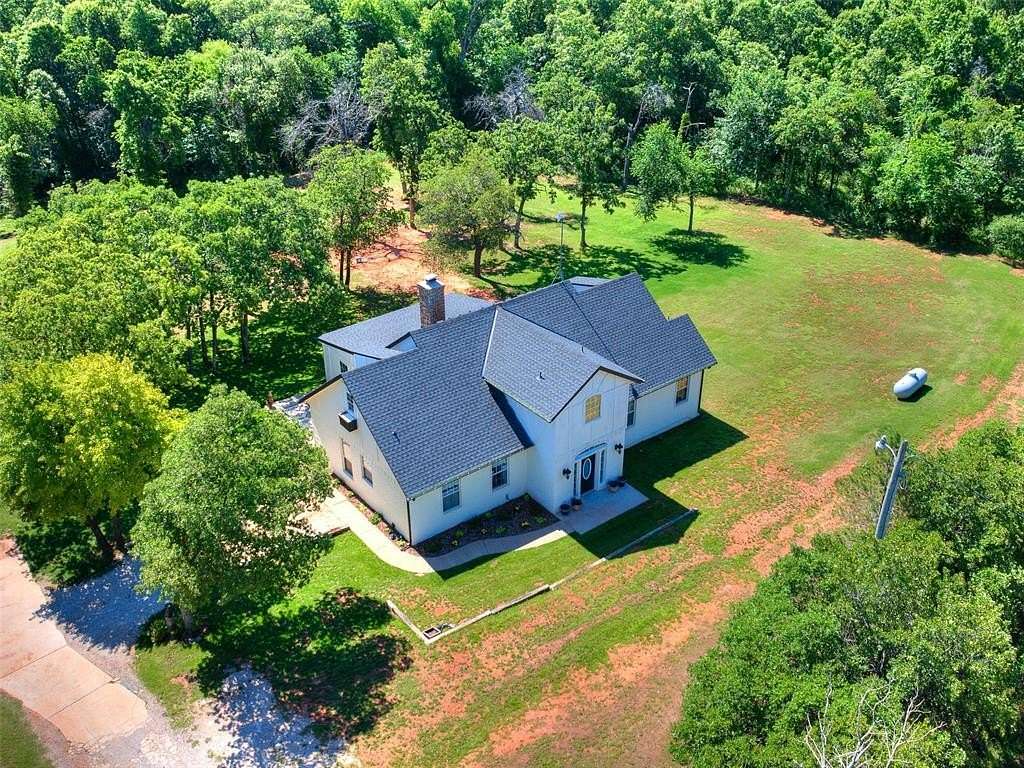 5 Acres of Residential Land with Home for Sale in Arcadia, Oklahoma