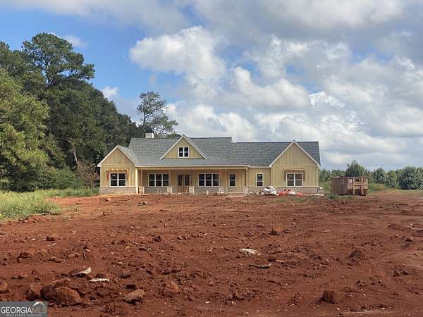 3.1 Acres of Residential Land with Home for Sale in Forsyth, Georgia