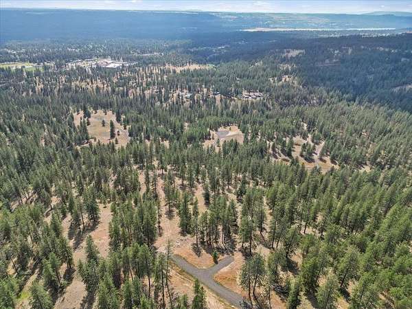 6 Acres of Residential Land for Sale in Deer Park, Washington