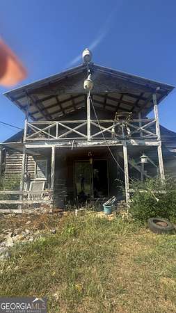 8.59 Acres of Residential Land with Home for Sale in Roanoke, Alabama