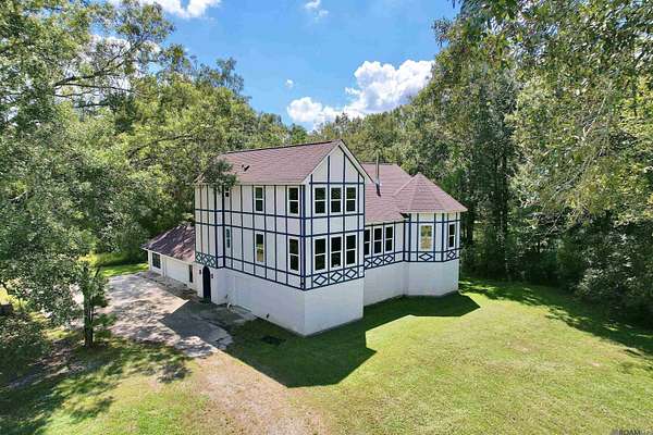 7.2 Acres of Residential Land with Home for Sale in Baker, Louisiana