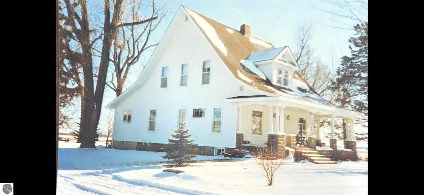 18 Acres of Land with Home for Sale in Breckenridge, Michigan