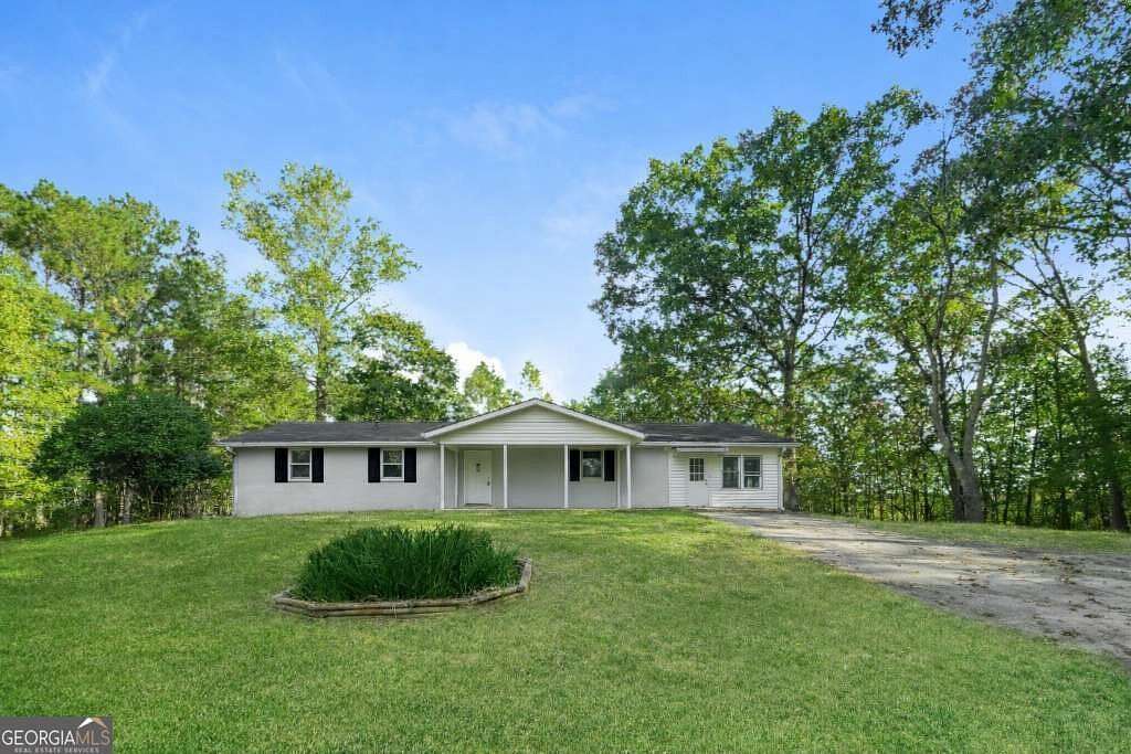 11 Acres of Land with Home for Sale in Bremen, Georgia