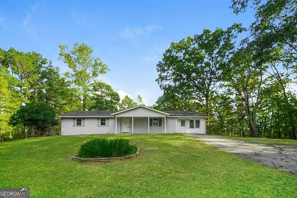 11 Acres of Land with Home for Sale in Bremen, Georgia