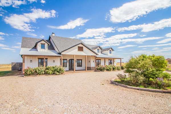 2.47 Acres of Residential Land with Home for Sale in Shallowater, Texas