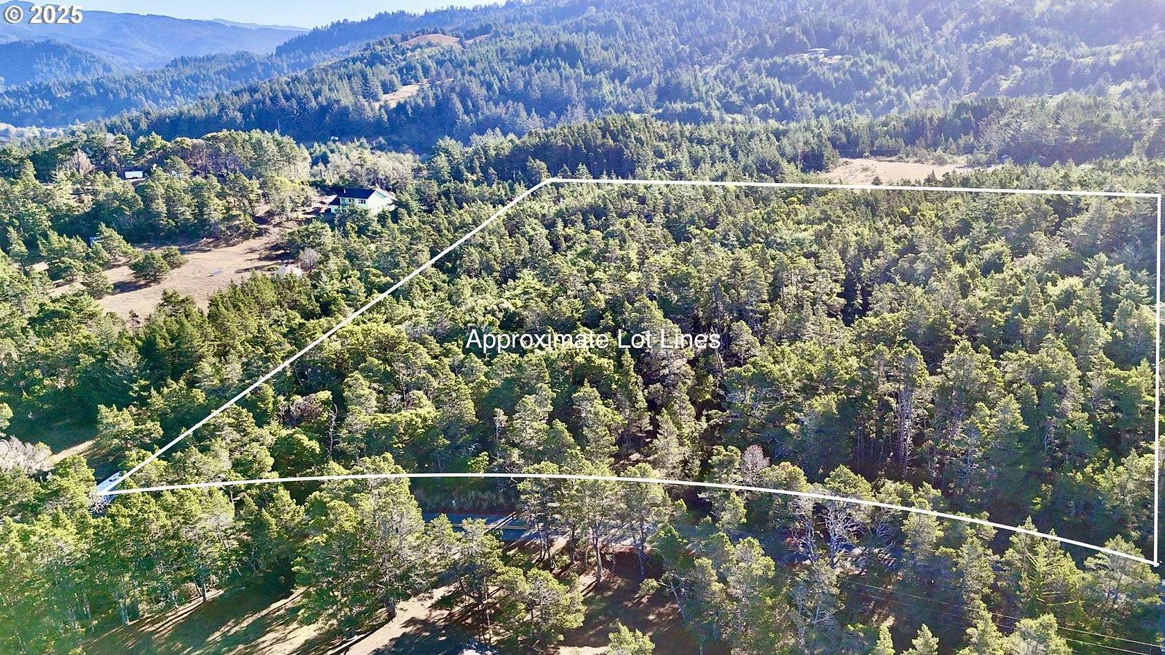 13.5 Acres of Recreational Land for Sale in Brookings, Oregon