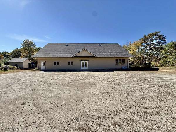 4.77 Acres of Improved Commercial Land for Sale in Turner, Maine