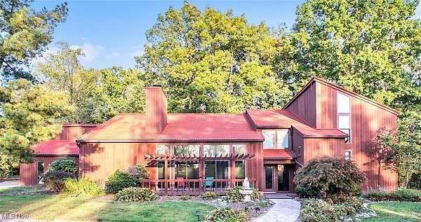 2.28 Acres of Residential Land with Home for Sale in Medina, Ohio