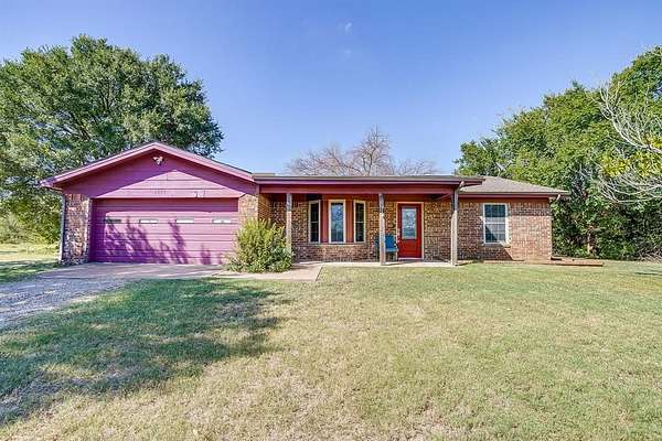 1.5 Acres of Residential Land with Home for Sale in Weatherford, Texas