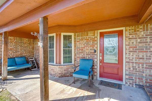 1.5 Acres of Residential Land with Home for Sale in Weatherford, Texas