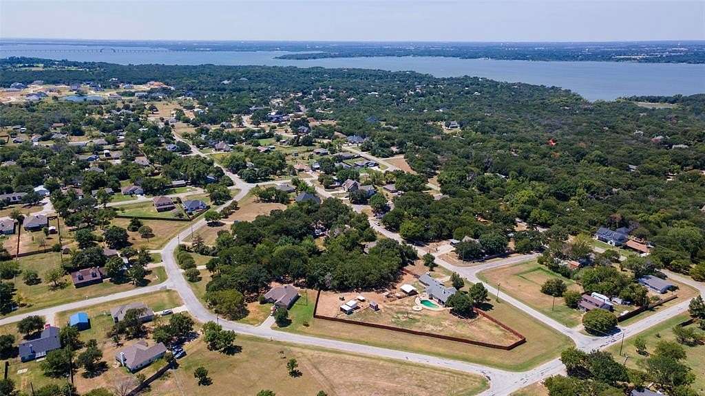 2 Acres of Residential Land with Home for Sale in Oak Point, Texas