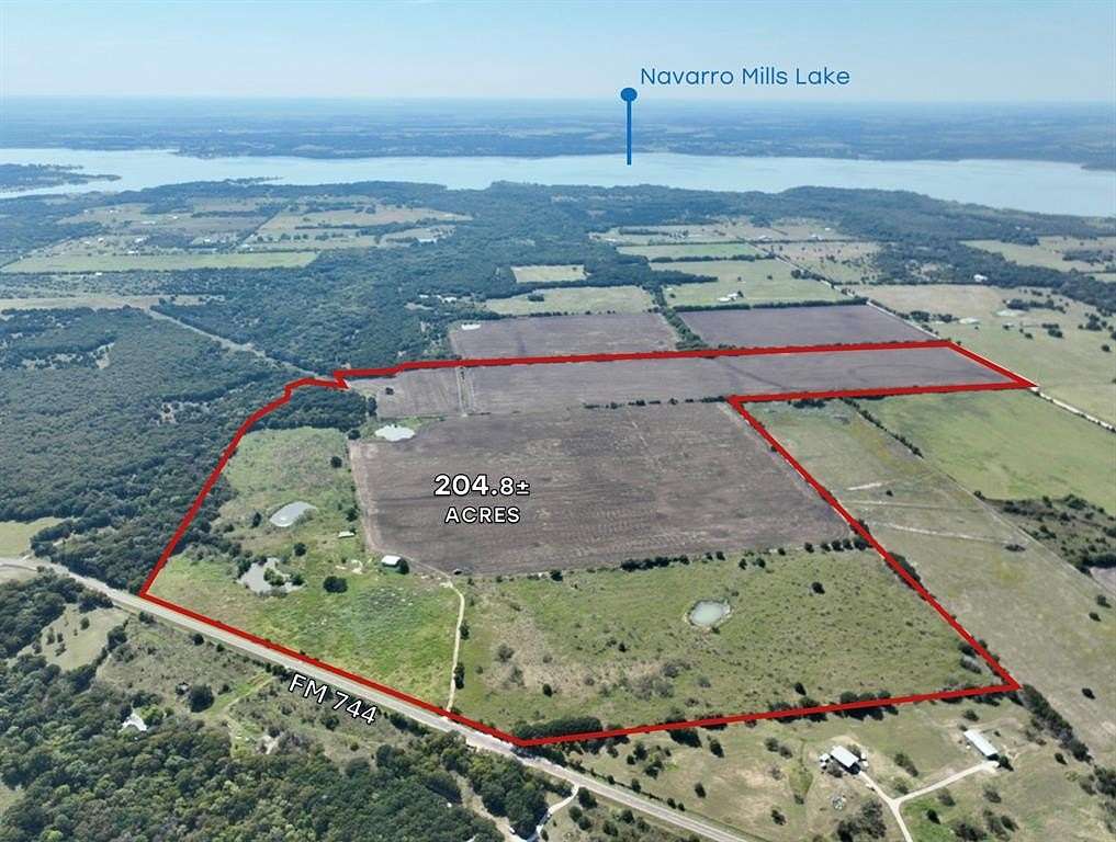 205 Acres of Land for Sale in Frost, Texas