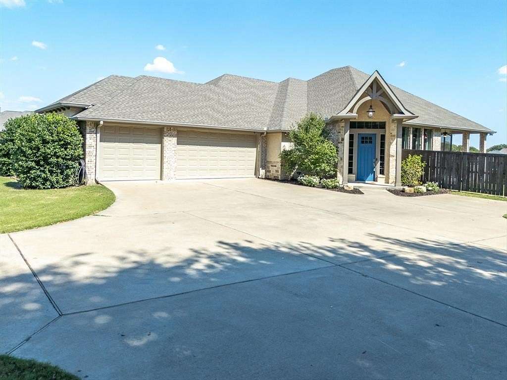 3.32 Acres of Residential Land with Home for Sale in Midlothian, Texas