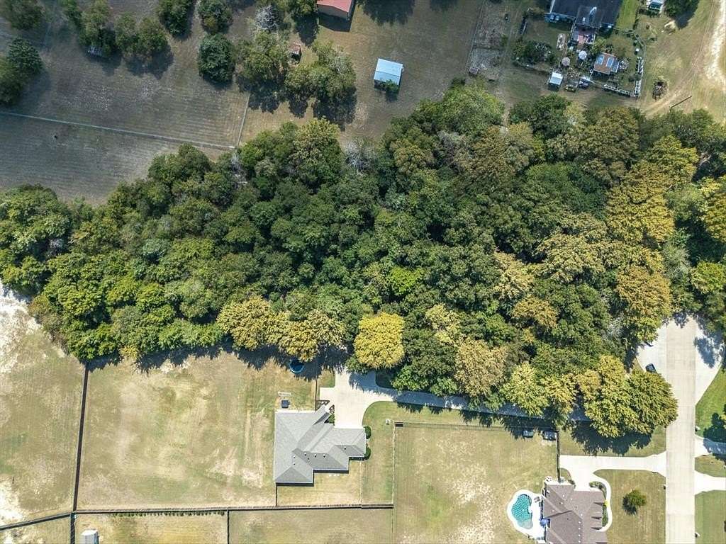 3.32 Acres of Residential Land with Home for Sale in Midlothian, Texas