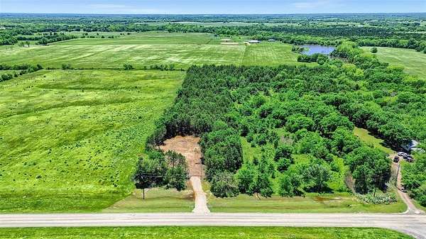 2.82 Acres of Residential Land for Sale in Gordonville, Texas