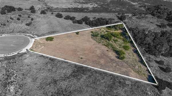 2 Acres of Residential Land for Sale in Cresson, Texas