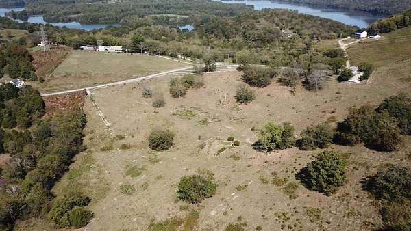 31.3 Acres of Agricultural Land for Sale in Elmwood, Tennessee