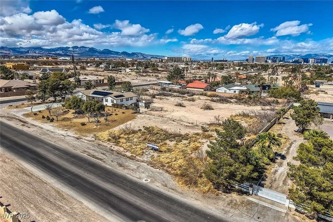 0.94 Acres of Residential Land for Sale in Las Vegas, Nevada